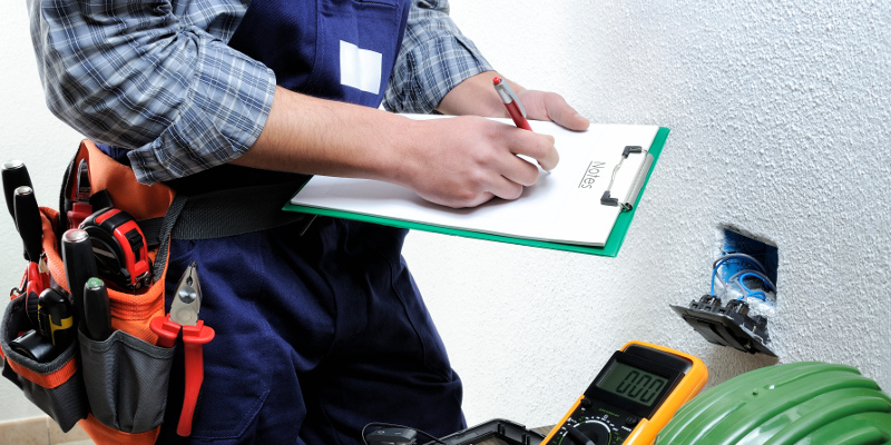 Residential Electrician in Hendersonville, North Carolina