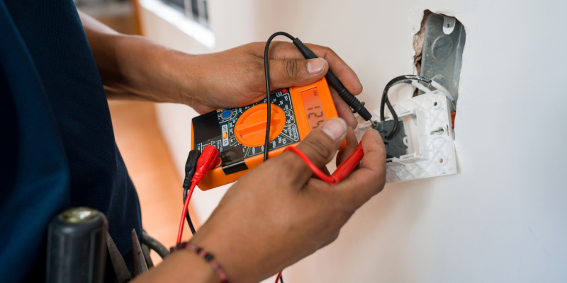 Why You Should Hire an Electrician for Professional Service